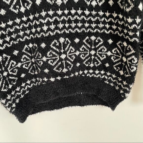 Joseph A. Soft Eyelash Knit Snowflake Black & White Comfy Sweater large - Picture 7 of 12